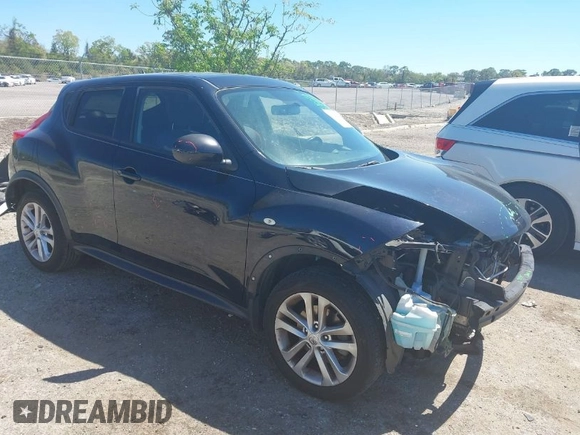 2014 Nissan Juke S with VIN JN8AF5MR1ET451280, listed as a IAAI auction lot 41821854 with 156,632 mi miles. Bid and sale history available at carsss.com. Image 1.