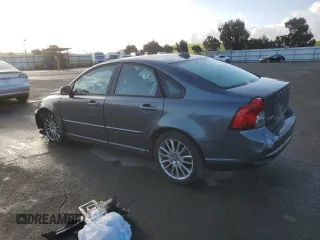 2010 Volvo S40 with VIN YV1390MS4A2497021, listed as a Copart auction lot 49422735 with 99,336 mi miles and Salvage Title. Bid and sale history available at carsss.com. Image 2.