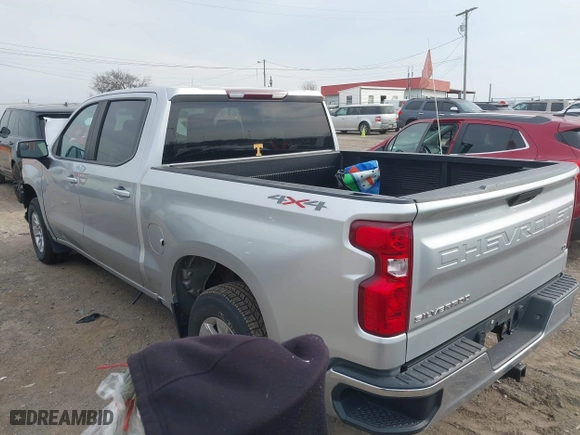 2019 Chevrolet Silverado 1500 LT with VIN 1GCPYDEK8KZ360429, listed as a IAAI auction lot 41787223 with 132,432 mi miles. Bid and sale history available at carsss.com. Image 3.