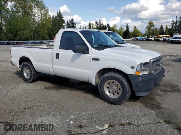 2002 Ford Super Duty F-250 XL with VIN 1FTNF20S52EA21238, listed as a Copart auction lot 54097065 with 152,710 mi miles and Clean Title. Bid and sale history available at carsss.com. Image 4.