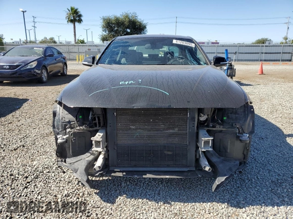2018 BMW 3 Series 330i with VIN WBA8B9C53JK677362, listed as a Copart auction lot 61203095 with 59,724 mi miles and Salvage title. Bid and sale history available at DreamBid. Image 5.