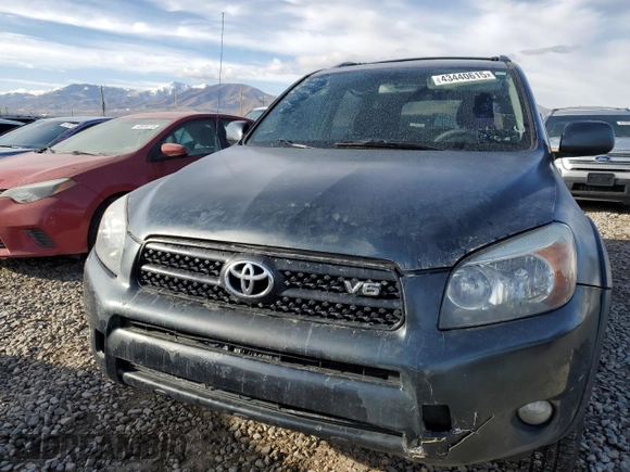2008 Toyota RAV4 Sport with VIN JTMZK32V386012504, listed as a Copart auction lot 43440615 with 251,750 mi miles and Clean title. Bid and sale history available at DreamBid. Image 5.