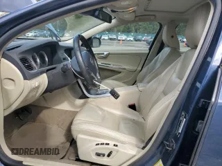 2012 Volvo S60 T6 z VIN YV1902FH4C2102159, wystawiony jako Copart lot #48685875 z przebiegiem 132 663 mil mil oraz Szkoda całkowita • Salvage title. Historia ofert i sprzedaży dostępna na DreamBid. Obrazek 7.