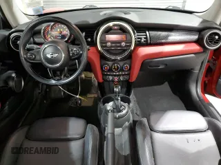 2015 MINI Hardtop S z VIN WMWXP7C51F2A58240, wystawiony jako Copart lot #58467225 z przebiegiem 101 775 mil mil oraz Szkody całkowita. Historia ofert i sprzedaży dostępna na DreamBid. Obrazek 8.