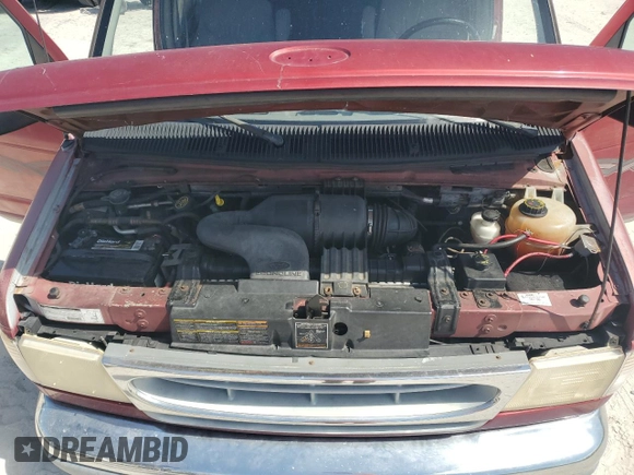 2000 Ford Econoline Cargo Recreational with VIN 1FDRE14W3YHC01283, listed as a Copart auction lot 52724845 with 118,826 mi miles and Clean Title. Bid and sale history available at DreamBid. Image 12.