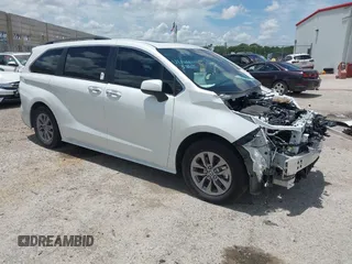 2022 Toyota Sienna XLE with VIN 5TDYRKEC1NS109773, listed as a IAAI auction lot 42597517 with 34,512 mi miles and . Bid and sale history available at DreamBid. Image 1.