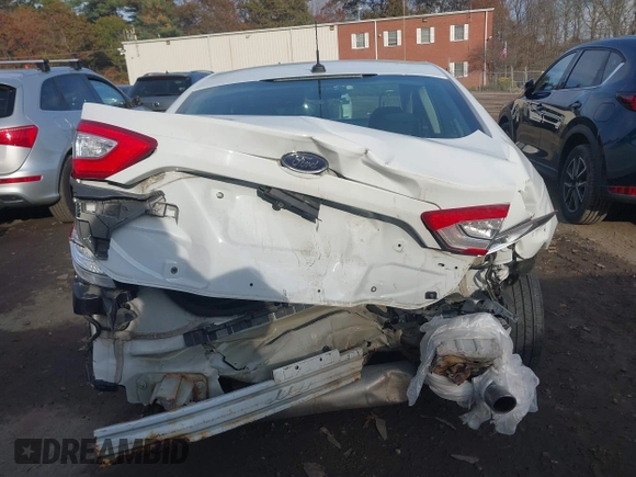 2015 Ford Fusion SE with VIN 3FA6P0H71FR236064, listed as a IAAI auction lot 40731737 with 220,120 mi miles and . Bid and sale history available at carsss.com. Image 16.