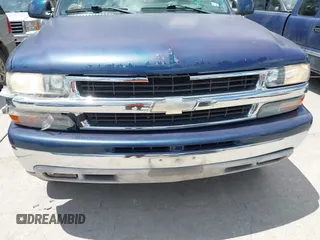 2005 Chevrolet Tahoe Z71 with VIN 1GNEC13T35R205945, listed as a IAAI auction lot 42584823 with 183,432 mi miles and . Bid and sale history available at DreamBid. Image 6.