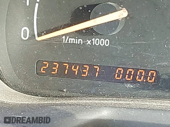 2001 Saab 9-3 z VIN YS3DF55K812052949, wystawiony jako IAAI lot #41059347 z przebiegiem 237 437 mil mil oraz . Historia ofert i sprzedaży dostępna na DreamBid. Obrazek 7.