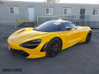 2019 McLaren 720S with VIN SBM14DCAXKW002639, listed as a IAAI auction lot 41707749 with 59,720 mi miles. Bid and sale history available at carsss.com. Image 2.