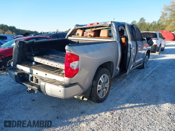 2016 Toyota Tundra Platinum z VIN 5TFGW5F13GX203962, wystawiony jako IAAI lot #41808245 z przebiegiem 179 511 mil mil oraz . Historia ofert i sprzedaży dostępna na DreamBid. Obrazek 4.
