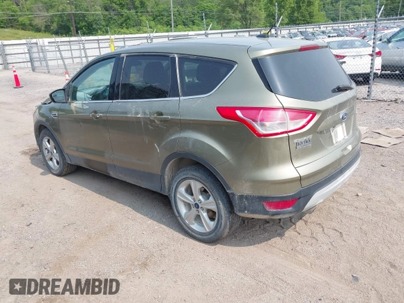 2013 Ford Escape SE z VIN 1FMCU9GX4DUC68312, wystawiony jako IAAI lot #42472030 z przebiegiem 134 070 mil mil oraz . Historia ofert i sprzedaży dostępna na DreamBid. Obrazek 3.