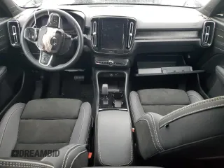 2023 Volvo XC40 Ultimate с VIN YV4ED3UMXP2086096, выставлен на аукционе Copart как лот 82325614 с пробегом Не указан миль и Списание • Salvage title. История ставок и продаж доступна на DreamBid. Изображение 8.