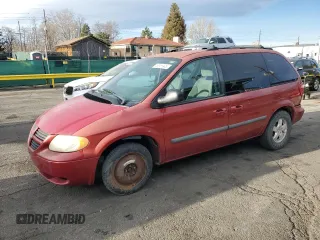 2005 Dodge Caravan SXT with VIN 1D4GP45R75B134754, listed as a Copart auction lot 49911945 with 182,296 mi miles and Salvage Title. Bid and sale history available at carsss.com. Image 1.
