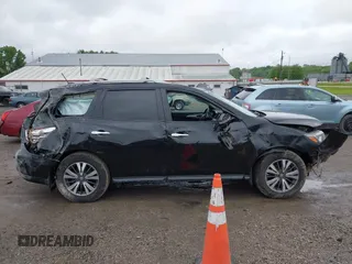 2017 Nissan Pathfinder SV with VIN 5N1DR2MMXHC675442, listed as a IAAI auction lot 42309321 with 48,343 mi miles and . Bid and sale history available at DreamBid. Image 13.