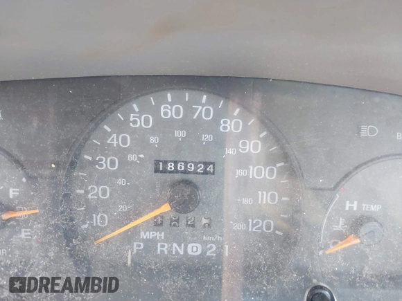 1997 Mercury Grand Marquis LS with VIN 2MELM75W2VX652942, listed as a IAAI auction lot 42000556 with 186,924 mi miles and . Bid and sale history available at DreamBid. Image 7.