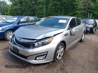 2015 Kia Optima LX z VIN 5XXGM4A77FG464481, wystawiony jako IAAI lot #42282701 z przebiegiem 88 528 mil mil oraz . Historia ofert i sprzedaży dostępna na DreamBid. Obrazek 6.
