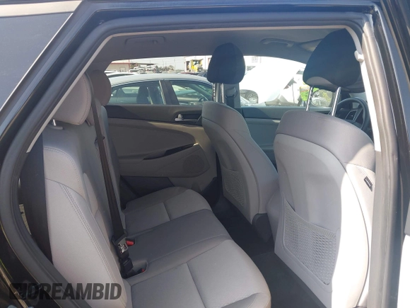 2016 Hyundai Tucson SE z VIN KM8J23A46GU125424, wystawiony jako IAAI lot #42349510 z przebiegiem 112 133 mil mil oraz . Historia ofert i sprzedaży dostępna na DreamBid. Obrazek 8.