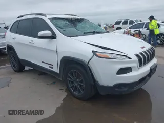 2016 Jeep Cherokee Latitude with VIN 1C4PJLCS4GW258930, listed as a IAAI auction lot 41944239 with 87,900 mi miles. Bid and sale history available at carsss.com. Image 1.