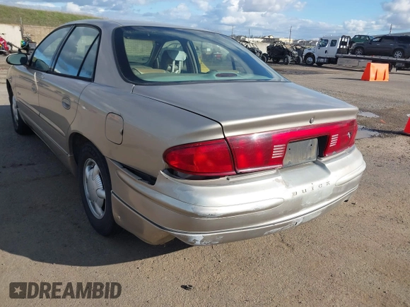 2001 Buick Regal LS with VIN 2G4WB55K411155342, listed as a IAAI auction lot 41583568 with 132,278 mi miles. Bid and sale history available at carsss.com. Image 6.
