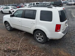 2011 Honda Pilot EX-L with VIN 5FNYF4H57BB009999, listed as a IAAI auction lot 41402317 with 161,805 mi miles. Bid and sale history available at carsss.com. Image 3.