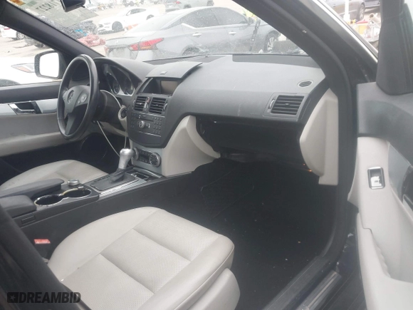 2009 Mercedes-Benz C-Class 3.0L Sport with VIN WDDGF54X19F207143, listed as a IAAI auction lot 41718227 with 128,147 mi miles. Bid and sale history available at carsss.com. Image 5.