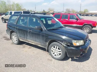 2003 Subaru Forester XS with VIN JF1SG65633H730386, listed as a IAAI auction lot 42084706 with 199,602 mi miles. Bid and sale history available at carsss.com. Image 1.