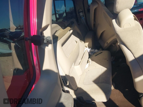 2004 Ford F-250 XL with VIN 1FTNX20P94EA35929, listed as a IAAI auction lot 41312886 with 338,765 mi miles and . Bid and sale history available at DreamBid. Image 8.