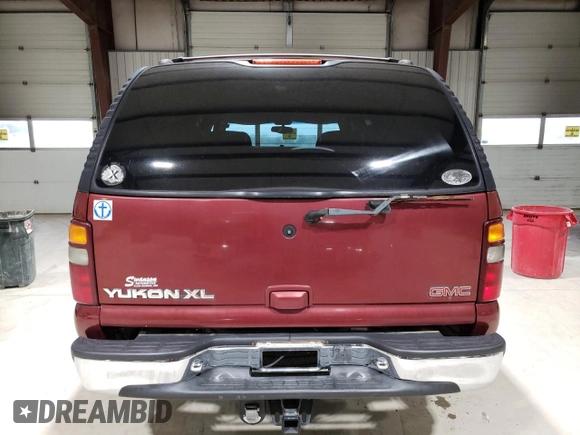 2002 GMC Yukon XL SLT with VIN 1GKFK16Z72J252684, listed as a Copart auction lot 86960724 with 0 mi miles and Clean Title. Bid and sale history available at carsss.com. Image 6.