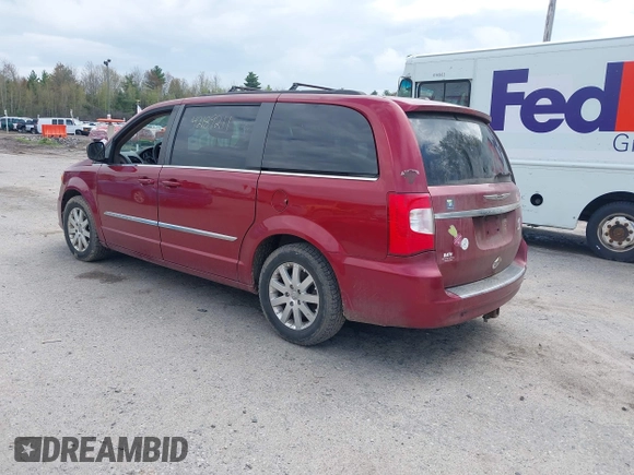 2015 Chrysler Town & Country Touring with VIN 2C4RC1BG6FR513993, listed as a IAAI auction lot 42189211 with 175,538 mi miles. Bid and sale history available at carsss.com. Image 3.
