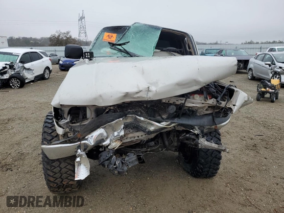 1999 Toyota 4Runner z VIN JT3HM84R3X0034771, wystawiony jako Copart lot #84952924 z przebiegiem 261 449 mil mil oraz Szkoda całkowita • Salvage title. Historia ofert i sprzedaży dostępna na DreamBid. Obrazek 5.