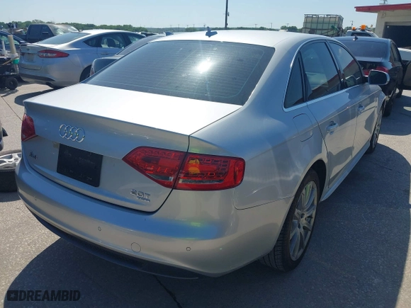 2012 Audi A4 2.0T Premium Plus with VIN WAUFFAFL4CN001656, listed as a IAAI auction lot 42098333 with 1 mi miles. Bid and sale history available at carsss.com. Image 4.