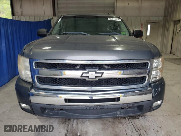 2011 Chevrolet Silverado 1500 LT with VIN 1GCNKSE06BZ142372, listed as a Copart auction lot 72054354 with Not Provided miles and Clean Title. Bid and sale history available at DreamBid. Image 5.
