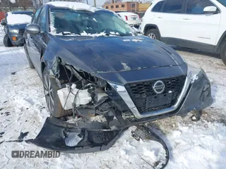 2019 Nissan Altima SV z VIN 1N4BL4DW5KN319234, wystawiony jako IAAI lot #41360319 z przebiegiem 55 665 mil mil oraz . Historia ofert i sprzedaży dostępna na DreamBid. Obrazek 16.