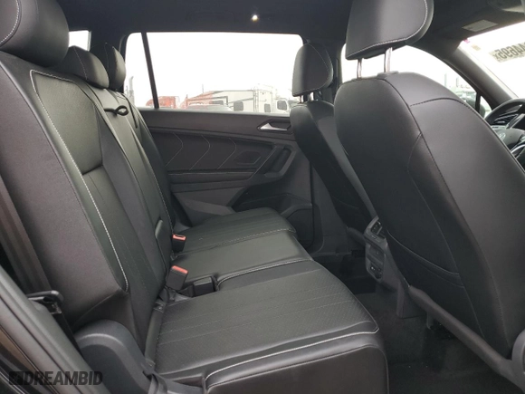 2023 Volkswagen Tiguan SE R-Line Black with VIN 3VVCB7AX8PM016614, listed as a Copart auction lot 43944695 with 39,378 mi miles and Salvage Title. Bid and sale history available at carsss.com. Image 10.