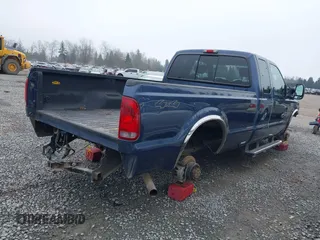2005 Ford Super Duty F-250 XL with VIN 1FTSX21545ED39073, listed as a IAAI auction lot 41881452 with 117,709 mi miles. Bid and sale history available at carsss.com. Image 4.