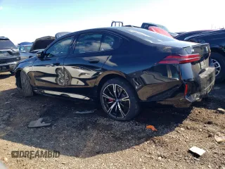 2024 BMW i5 M60 z VIN WBY43FK00RCP55216, wystawiony jako Copart lot #47203974 z przebiegiem 3518 mil mil oraz Szkody całkowita. Historia ofert i sprzedaży dostępna na DreamBid. Obrazek 2.