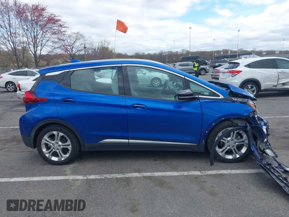 2021 Chevrolet Bolt EV LT z VIN 1G1FY6S08M4112443, wystawiony jako IAAI lot #42045018 z przebiegiem 38 920 mil mil oraz . Historia ofert i sprzedaży dostępna na DreamBid. Obrazek 13.