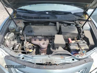 2008 Toyota Camry LE z VIN 4T1BE46KX8U752508, wystawiony jako Copart lot #59960155 z przebiegiem 123 083 mil mil oraz Czysty tytuł • Clean title. Historia ofert i sprzedaży dostępna na DreamBid. Obrazek 11.