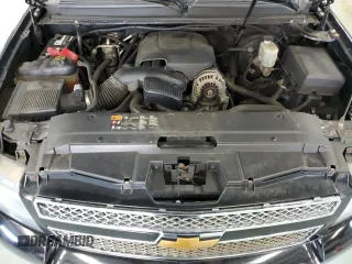 2014 Chevrolet Suburban LT with VIN 1GNSKJE77ER131290, listed as a Copart auction lot 71351994 with 258,058 mi miles and Clean Title. Bid and sale history available at carsss.com. Image 12.