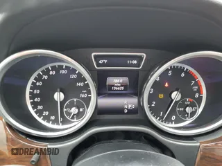 2015 Mercedes-Benz GL-Class GL 450 with VIN 4JGDF6EE2FA517080, listed as a IAAI auction lot 41640032 with 136,625 mi miles. Bid and sale history available at carsss.com. Image 6.