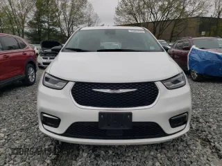 2024 Chrysler Pacifica Hybrid Select z VIN 2C4RC1S78RR117746, wystawiony jako Copart lot #55064975 z przebiegiem 26 216 mil mil oraz Tytuł czysty. Historia ofert i sprzedaży dostępna na DreamBid. Obrazek 5.