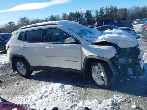 2020 Jeep Compass Latitude with VIN 3C4NJDBB9LT112280, listed as a IAAI auction lot 41618866 with NaN miles. Bid and sale history available at carsss.com. Image 13.
