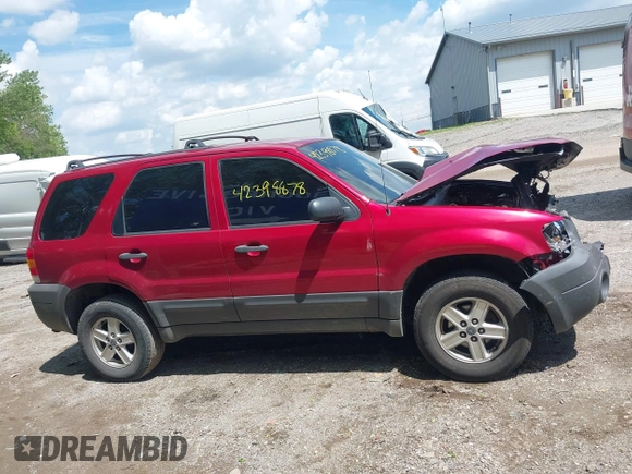 2007 Ford Escape XLS z VIN 1FMYU02Z07KA05549, wystawiony jako IAAI lot #42398878 z przebiegiem 180 243 mil mil oraz . Historia ofert i sprzedaży dostępna na DreamBid. Obrazek 14.