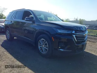 2023 Chevrolet Traverse LT z VIN 1GNEVHKW6PJ184282, wystawiony jako IAAI lot #42126129 z przebiegiem 21 074 mil mil oraz . Historia ofert i sprzedaży dostępna na DreamBid. Obrazek 1.