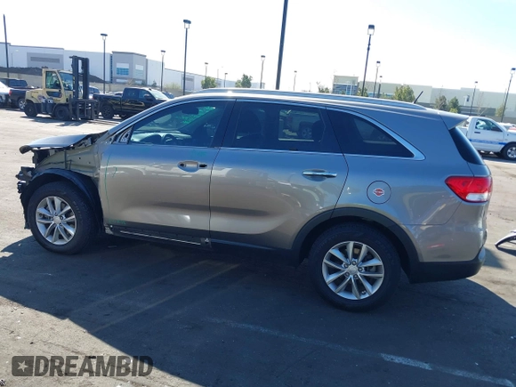 2016 Kia Sorento LX with VIN 5XYPG4A38GG119543, listed as a IAAI auction lot 41630117 with 79,816 mi miles. Bid and sale history available at carsss.com. Image 15.