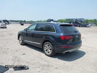 2017 Audi Q7 Premium Plus with VIN WA1LAAF76HD017887, listed as a IAAI auction lot 42426902 with 31,478 mi miles and . Bid and sale history available at DreamBid. Image 3.