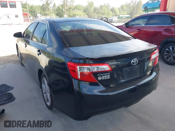 2013 Toyota Camry L with VIN 4T1BF1FK3DU257587, listed as a IAAI auction lot 41975733 with 187,011 mi miles. Bid and sale history available at carsss.com. Image 3.