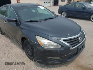 2015 Nissan Altima 2.5 z VIN 1N4AL3AP8FN307491, wystawiony jako IAAI lot #42420571 z przebiegiem 181 000 mil mil oraz . Historia ofert i sprzedaży dostępna na DreamBid. Obrazek 6.