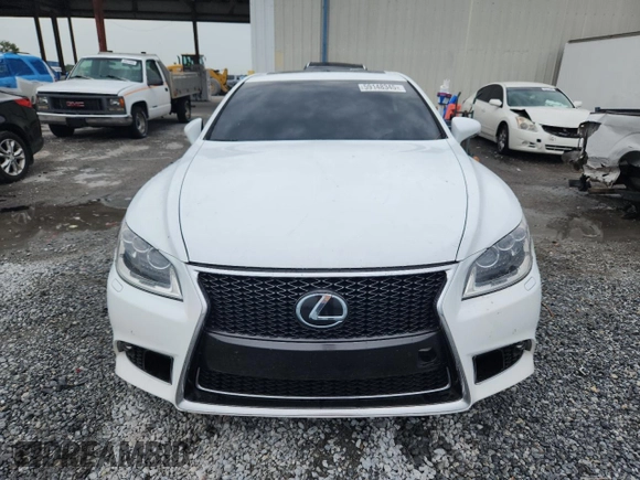 2016 Lexus LS 460 with VIN JTHBL5EF9G5141462, listed as a Copart auction lot 59148345 with 121,060 mi miles and Salvage title. Bid and sale history available at DreamBid. Image 5.